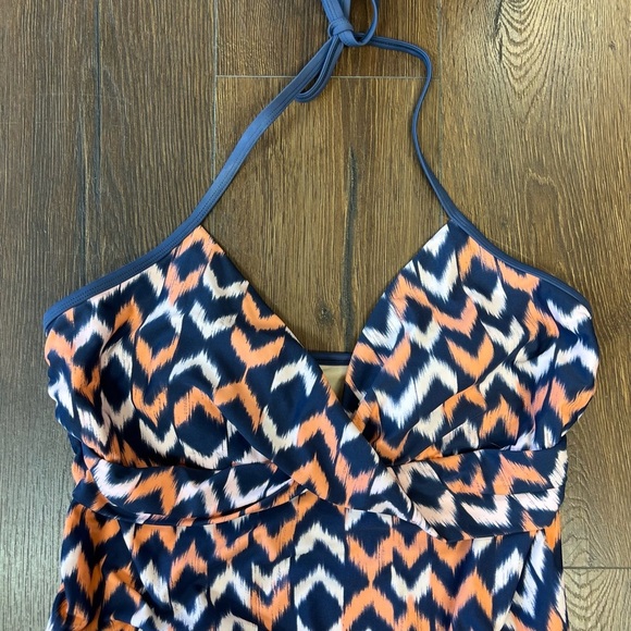 Liz Lange maternity swimsuit SZ XL - Picture 3 of 4